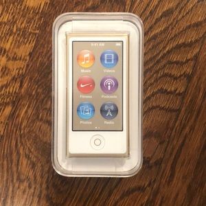 Apple iPod Nano - 16GB - 7th Generation NEW IN BOX